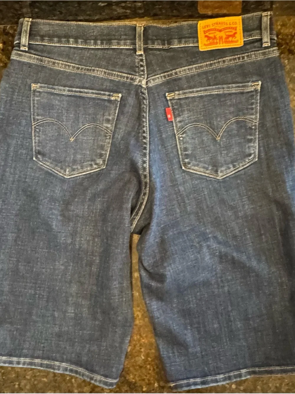 Levi Strauss & Co. Red Tag Women's Denim Bermuda Shorts, SZ 6 (28), NWOT
